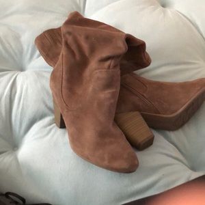 Sonoma Shoes - Women’s taupe suede boots Sonoma Shoes - Women’s taupe suede boots